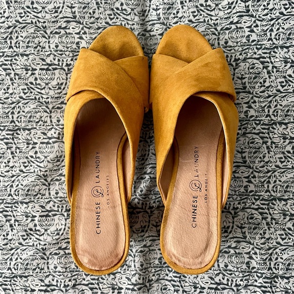 Chinese Laundry Teagan Yellow Suede Platform Mules - Picture 8 of 16